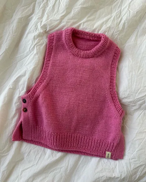 Hovedbilde Lulu Slipover Junior PetiteKnit oppskrift