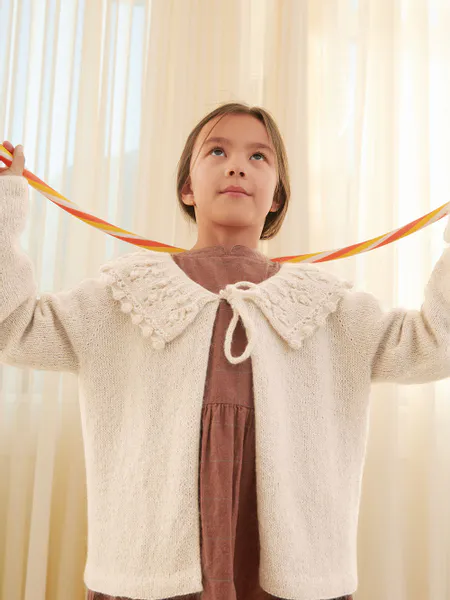 Hovedbilde 2401-7 Lilly Blouse Junior 2-12 år 1A (Ovenfra) Sandnes ...