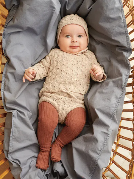 Hovedbilde 2413-2 Lilja bleiebukse, jakke, tights og kyse oppskrift ...